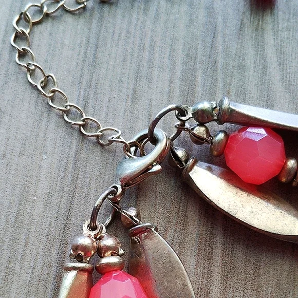 Pink Jade and Gold-tone Three-Strand Necklace - Picture 3 of 7